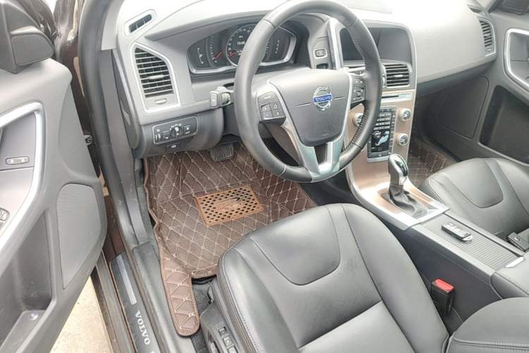 Used Volvo XC60 2017 T5 Smart Upgrade Edition Driver Seat