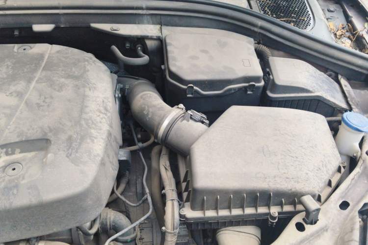 Used Volvo XC60 2017 T5 Smart Upgrade Edition Engine Bay Left