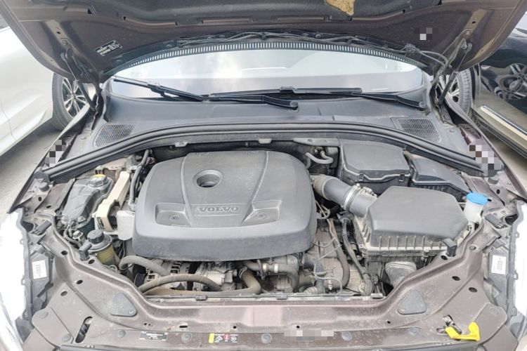 Used Volvo XC60 2017 T5 Smart Upgrade Edition Engine Bay