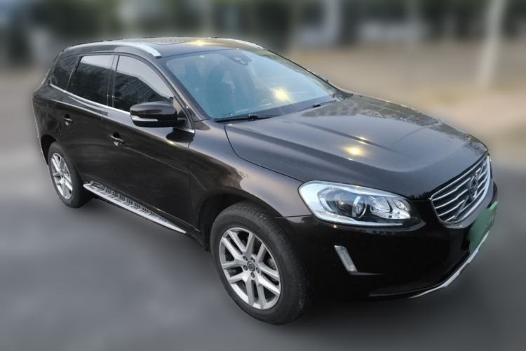 Used Volvo XC60 2017 T5 Smart Upgrade Edition Front Right 45 Deg