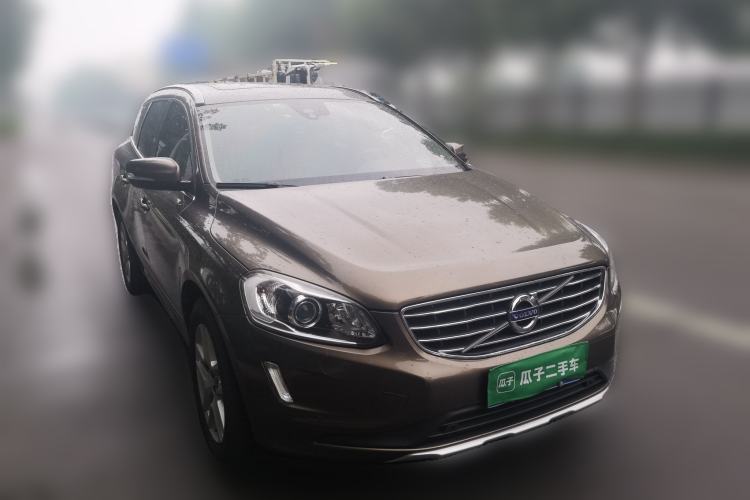 Used Volvo XC60 2017 T5 AWD Smart Upgrade Model Front Right 45 Deg