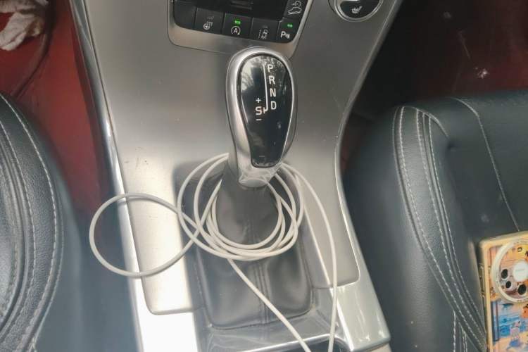Used Volvo XC60 2017 T5 AWD Smart Upgrade Edition Gear Lever