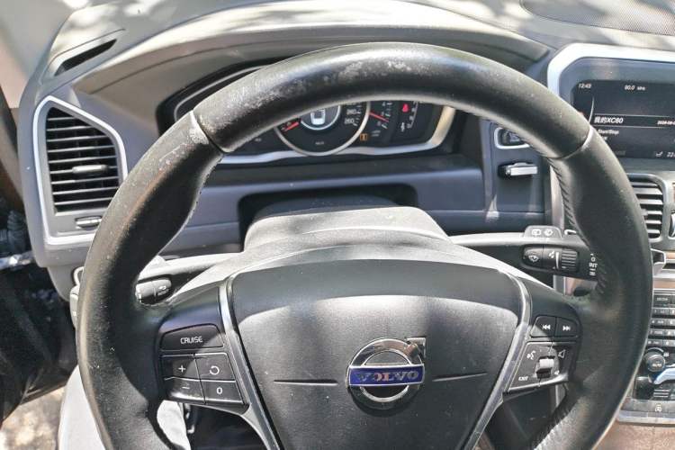 Used Volvo XC60 2017 T5 AWD Smart Upgrade Edition Instrument Cluster