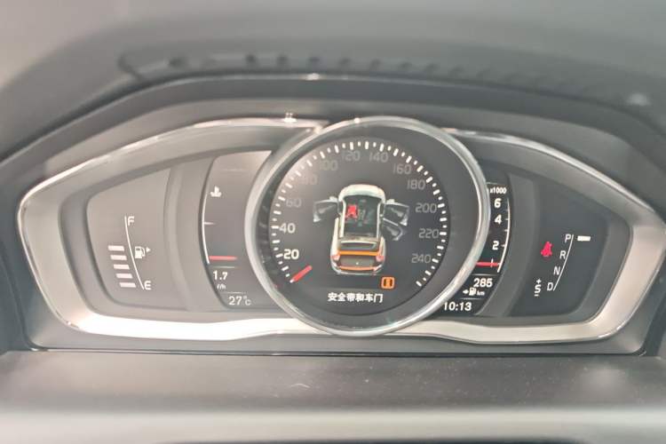 Used Volvo XC60 2017 T5 AWD Smart Upgrade Edition Instrument Cluster