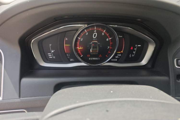 Used Volvo XC60 2017 T5 AWD Smart Drive Edition Instrument Cluster