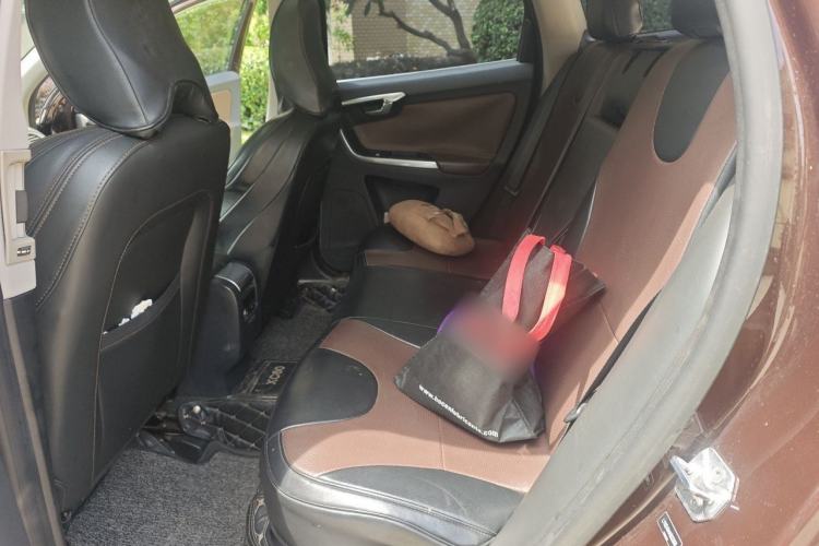 Used Volvo XC60 2017 T5 AWD Smart Drive Edition Left Rear Seat
