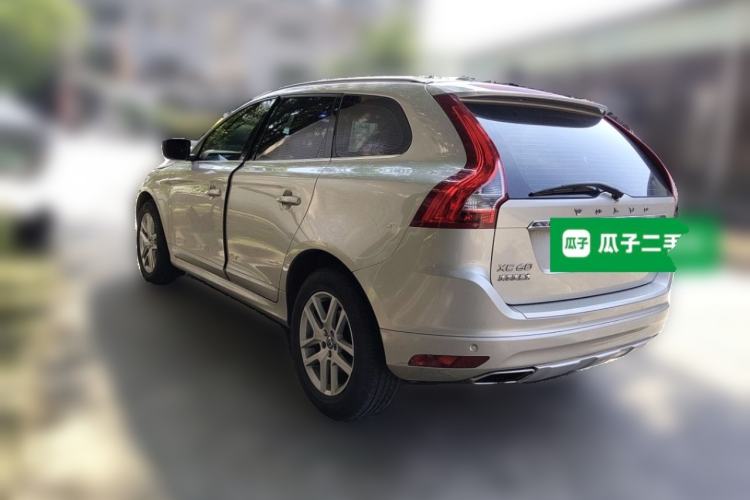 Used Volvo XC60 2017 T5 AWD Smart Upgrade Model Rear Left 45 Deg