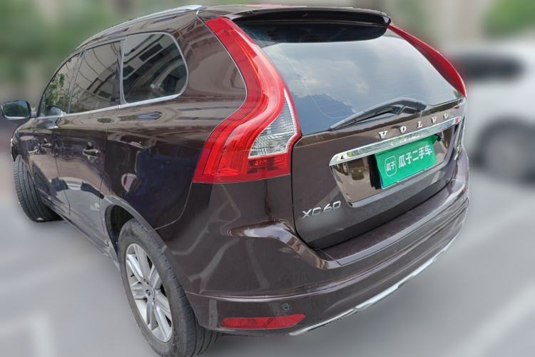 Used Volvo XC60 2017 T5 AWD Smart Upgrade Edition Rear Left 45 Deg