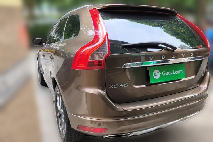 Used Volvo XC60 2017 T5 AWD Smart Upgrade Edition Rear Left 45 Deg