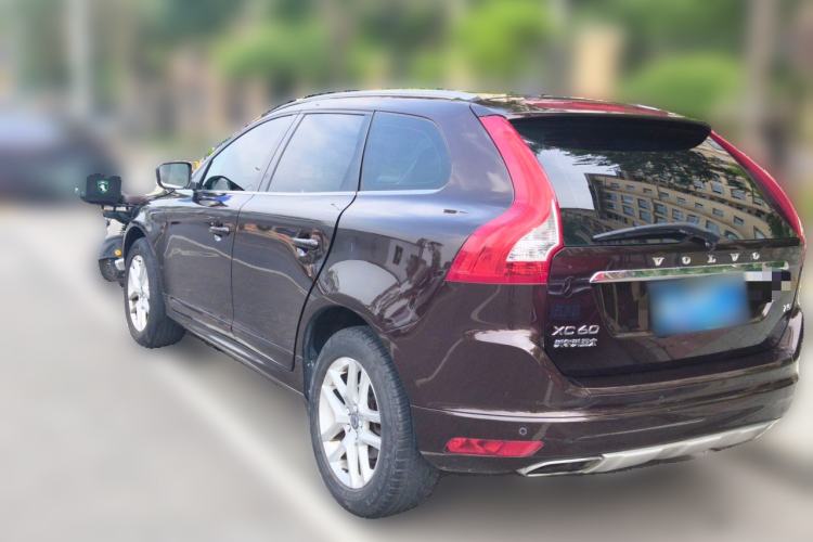 Used Volvo XC60 2017 T5 Smart Upgrade Edition Rear Left 45 Deg
