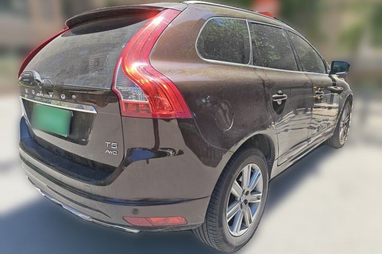 Used Volvo XC60 2017 T5 AWD Smart Upgrade Edition Rear Right 45 Deg