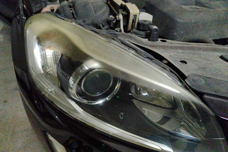 Used Volvo XC60 2017 T5 AWD Smart Drive Edition Right Front Headlight