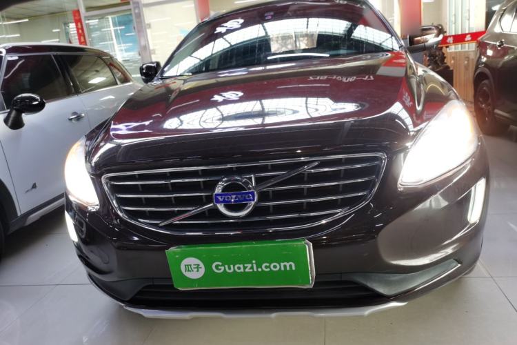Used Volvo XC60 2017 T5 Smart Edition Exterior 1