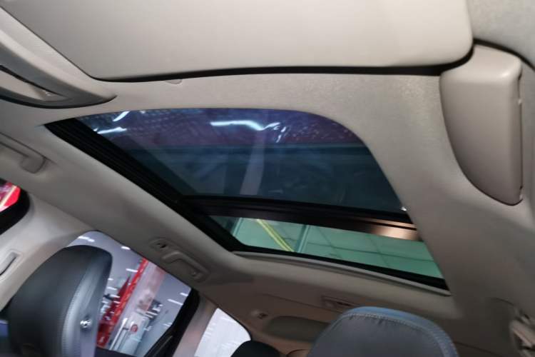Used Volvo XC60 2017 T5 Smart Edition Headliner