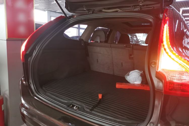 Used Volvo XC60 2017 T5 Smart Edition Trunk
