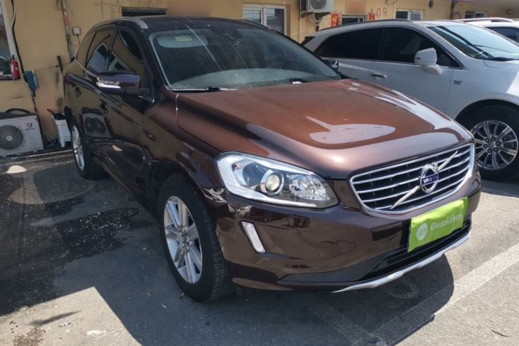 Used Volvo XC60 2017 T5 AWD Smart Upgrade Edition Exterior 1