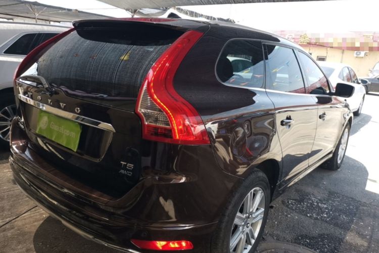 Used Volvo XC60 2017 T5 AWD Smart Upgrade Edition Rear Right 45 Deg