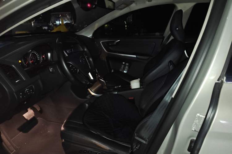 Used Volvo XC60 2017 T5 Smart Upgrade Edition Driver Seat