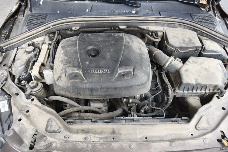 Used Volvo XC60 2017 T5 AWD Smart Upgrade Edition Engine Bay