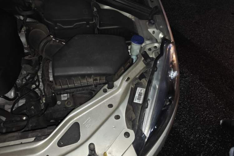 Used Volvo XC60 2017 T5 Smart Upgrade Edition Engine Bay Left