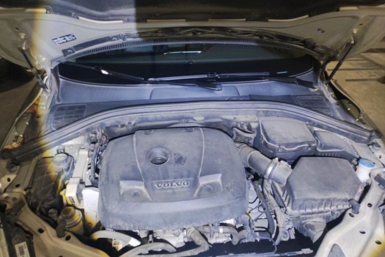 Used Volvo XC60 2017 T5 Smart Upgrade Edition Engine Bay