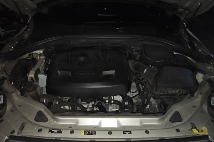 Used Volvo XC60 2017 T5 Smart Upgrade Edition Engine Bay