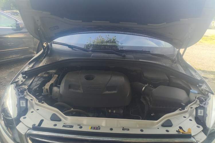 Used Volvo XC60 2017 T5 AWD Smart Upgrade Model Engine Bay
