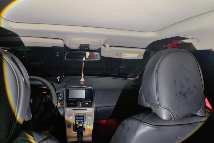Used Volvo XC60 2017 T5 Smart Edition Headliner