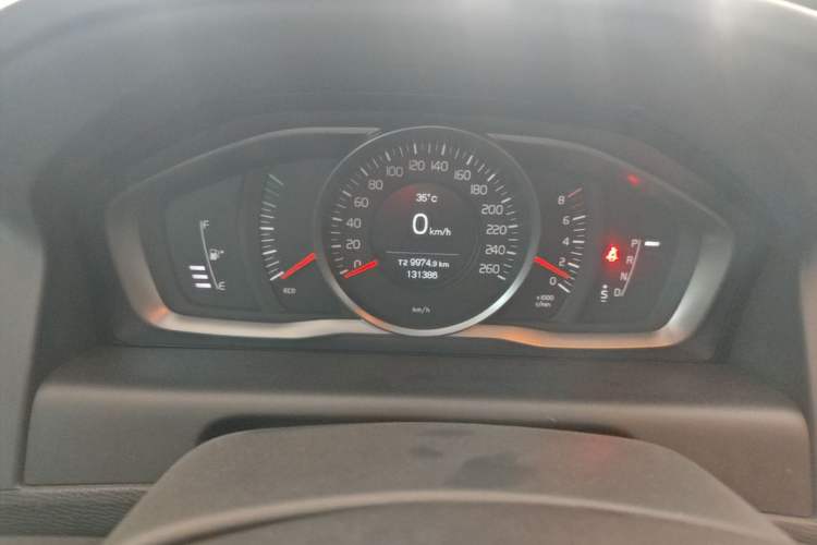 Used Volvo XC60 2017 T5 Smart Edition Instrument Cluster