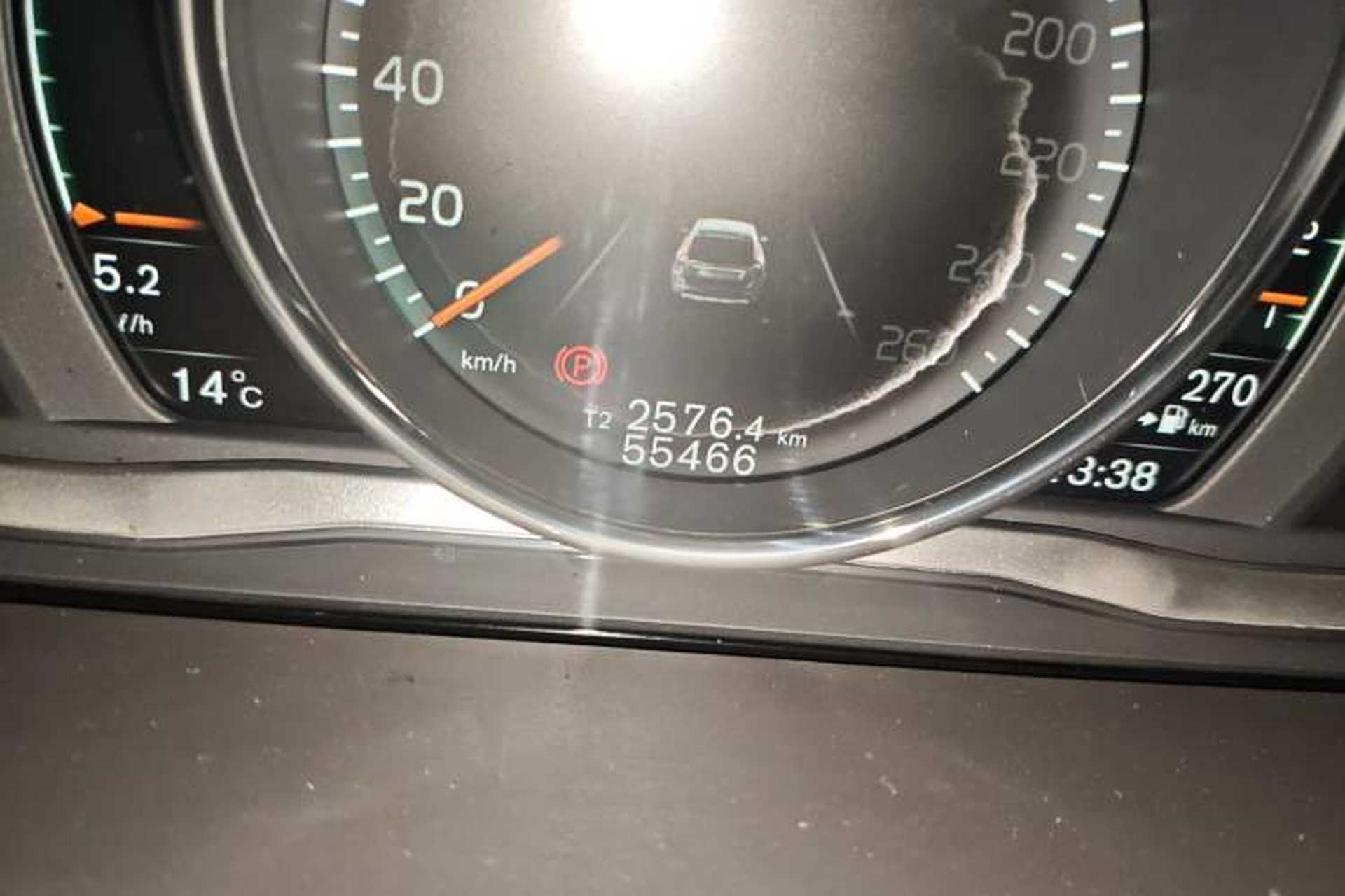 Used Volvo XC60 2017 T5 AWD Smart Upgrade Edition Odometer Close Up