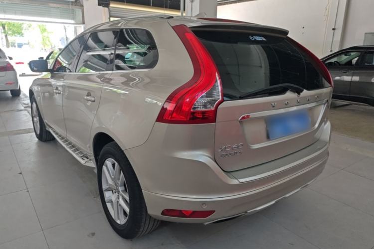 Used Volvo XC60 2017 T5 Smart Edition Rear Left 45 Deg