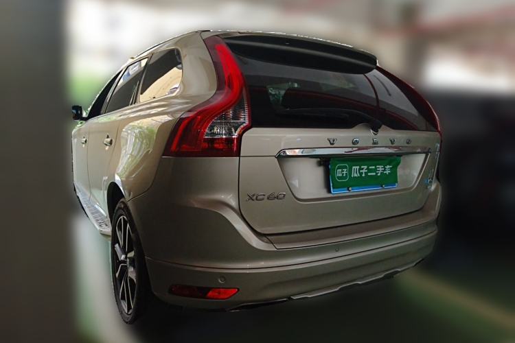 Used Volvo XC60 2017 T5 AWD Smart Upgrade Edition Rear Left 45 Deg