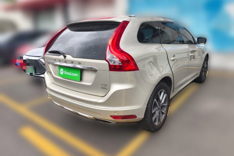 Used Volvo XC60 2017 T5 AWD Smart Upgrade Edition Rear Right 45 Deg