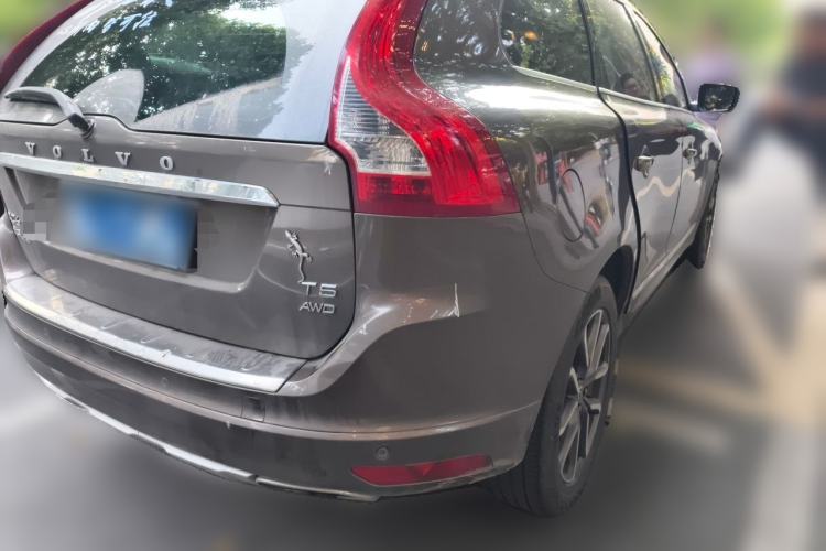 Used Volvo XC60 2017 T5 AWD Smart Upgrade Edition Rear Right 45 Deg