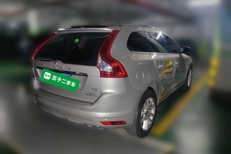 Used Volvo XC60 2017 T5 Smart Edition Rear Right 45 Deg