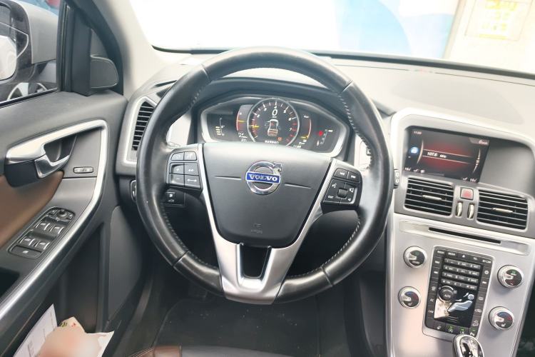 Used Volvo XC60 2017 T5 AWD Smart Upgrade Edition Steering Wheel