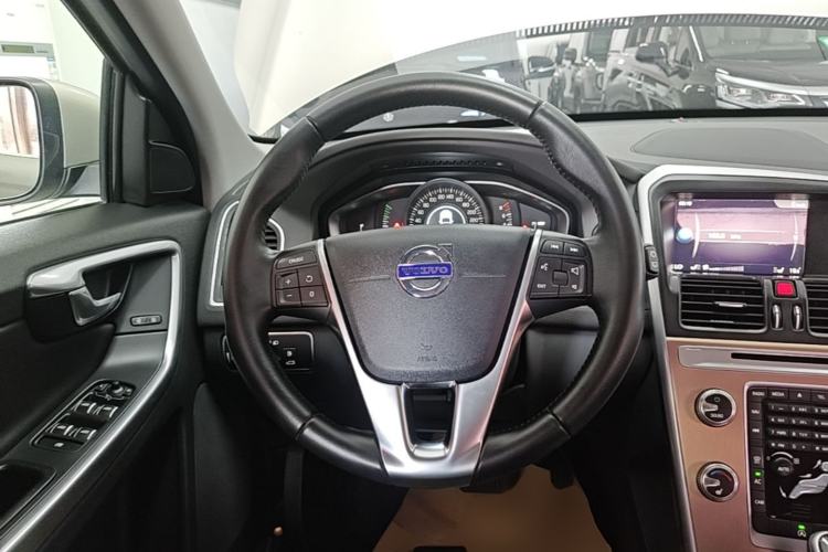 Used Volvo XC60 2017 T5 AWD Smart Upgrade Edition Steering Wheel