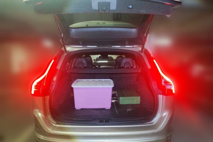 Used Volvo XC60 2017 T5 Smart Upgrade Edition Trunk