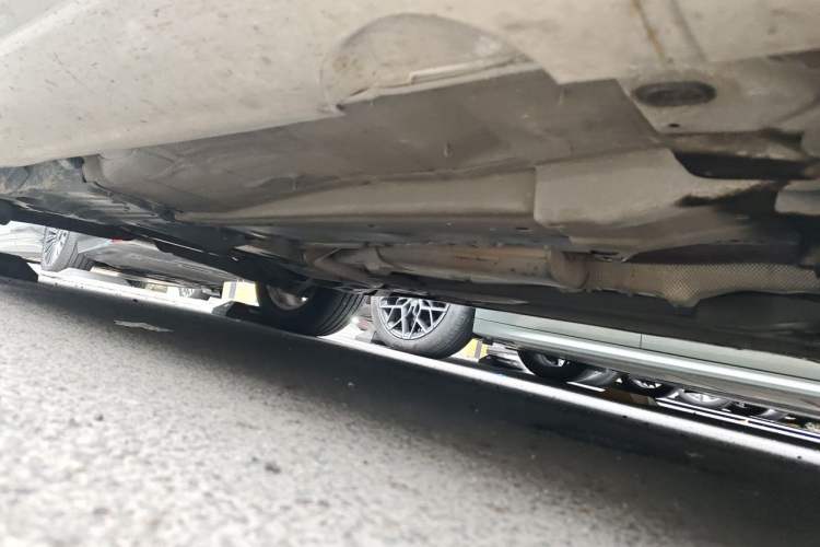 Used Volvo XC60 2017 T5 Smart Upgrade Edition Chassis Front Right