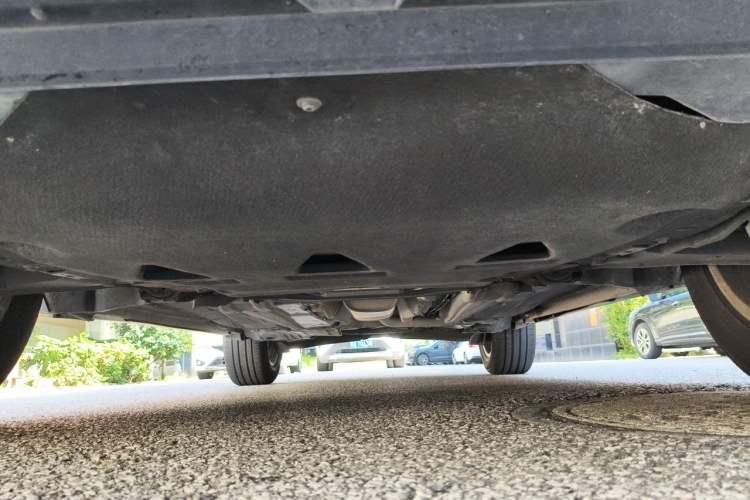 Used Volvo XC60 2017 T5 Smart Upgrade Edition Chassis Front