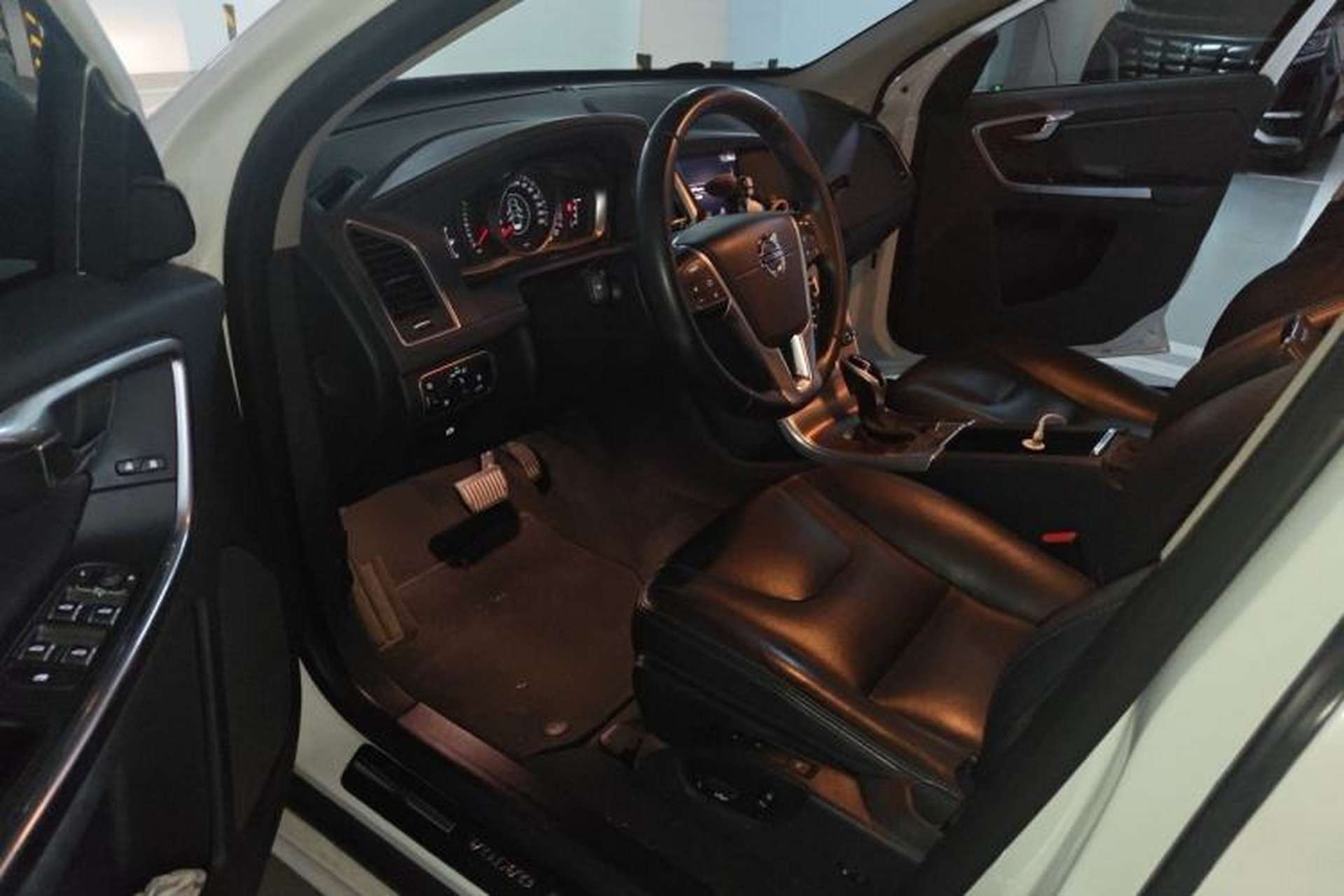 Used Volvo XC60 2017 T5 Smart Upgrade Edition Driver Seat