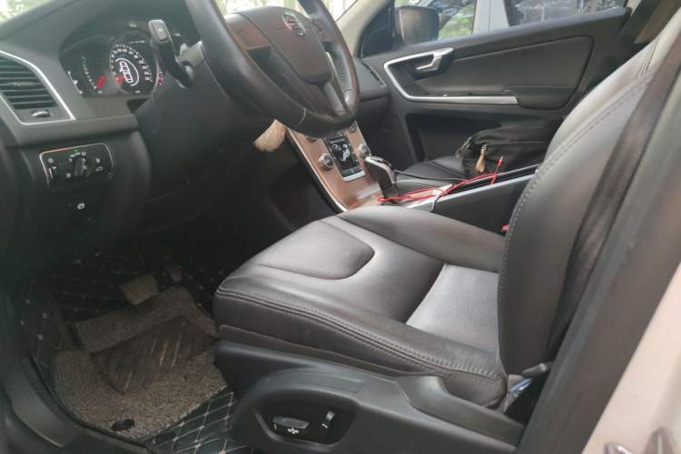 Used Volvo XC60 2017 T5 Smart Upgrade Edition Driver Seat