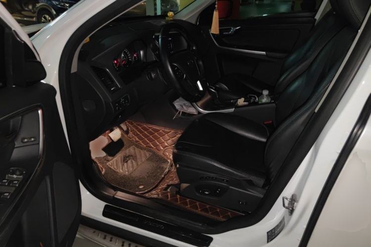 Used Volvo XC60 2017 T5 Smart Upgrade Edition Driver Seat
