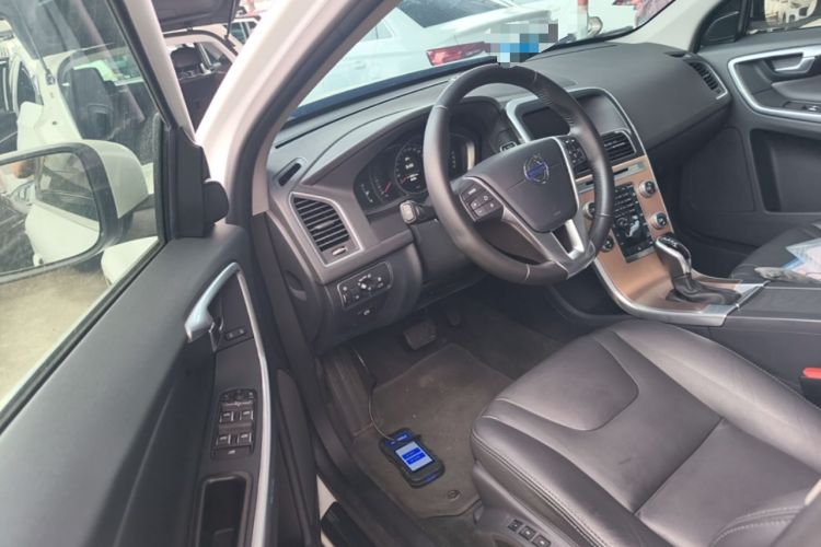 Used Volvo XC60 2017 T5 Smart Upgrade Edition Driver Seat