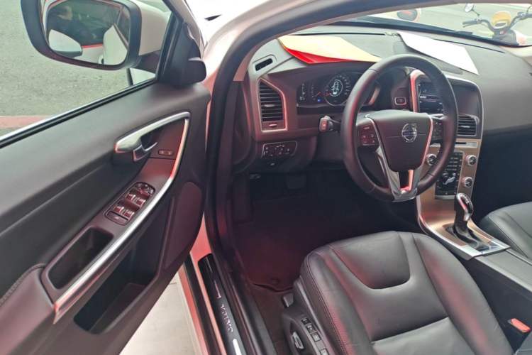 Used Volvo XC60 2017 T5 Smart Upgrade Edition Driver Seat
