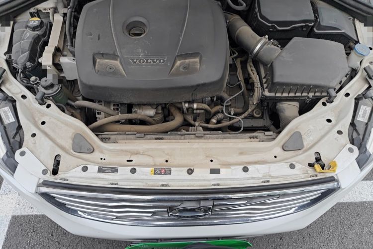 Used Volvo XC60 2017 T5 AWD Smart Upgrade Model Engine Bay