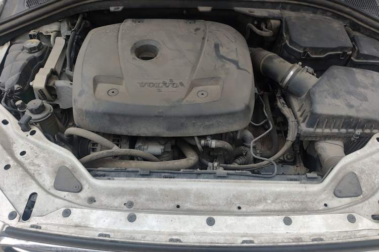 Used Volvo XC60 2017 T5 AWD Smart Range Edition Engine Bay