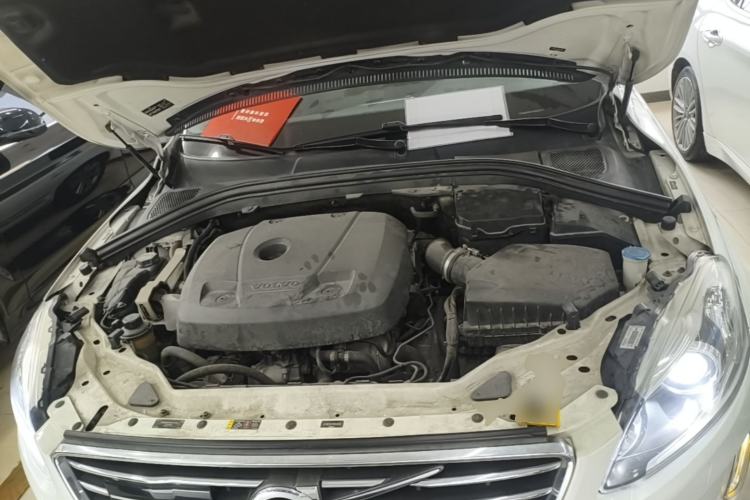 Used Volvo XC60 2017 T5 AWD Smart Range Edition Engine Bay
