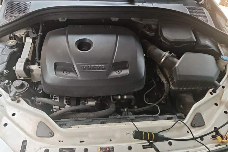Used Volvo XC60 2017 T5 Smart Upgrade Edition Engine Bay