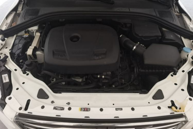 Used Volvo XC60 2017 T5 AWD Smart Upgrade Edition Engine Bay